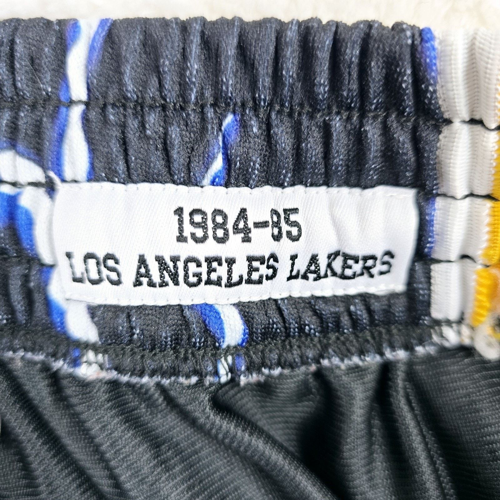 Mitchell & Ness MITCHELL & NESS Los Angeles Lakers Lightning Shorts Small Size US 27 - 8 Thumbnail