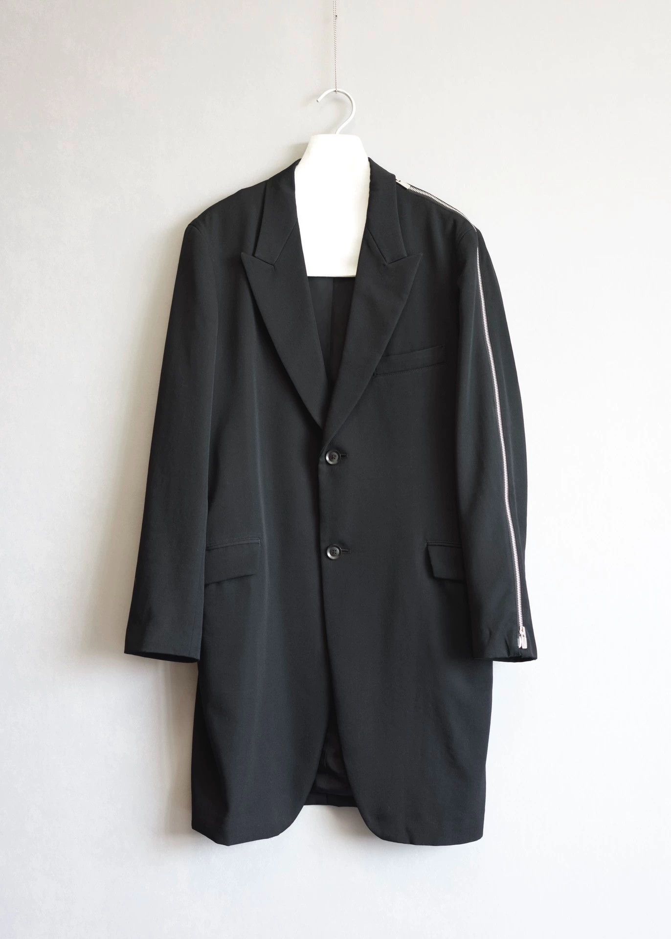 Yohji Yamamoto Yohji Yamamoto Replica Side Zip w/ Removable Shoulder Pads Size US M / EU 48-50 / 2 - 1 Thumbnail