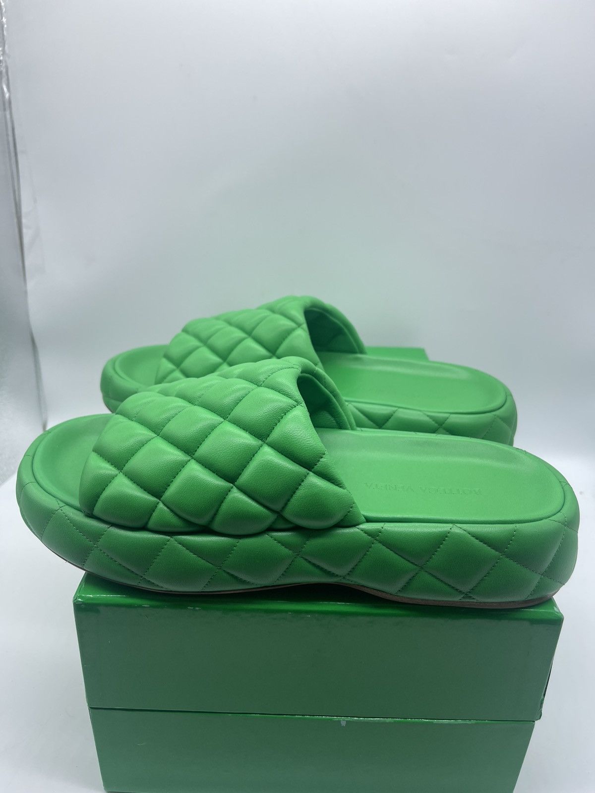 Bottega Veneta Bottega veneta leather padded sliders eu 39 Size US 9 / IT 39 - 1 Thumbnail