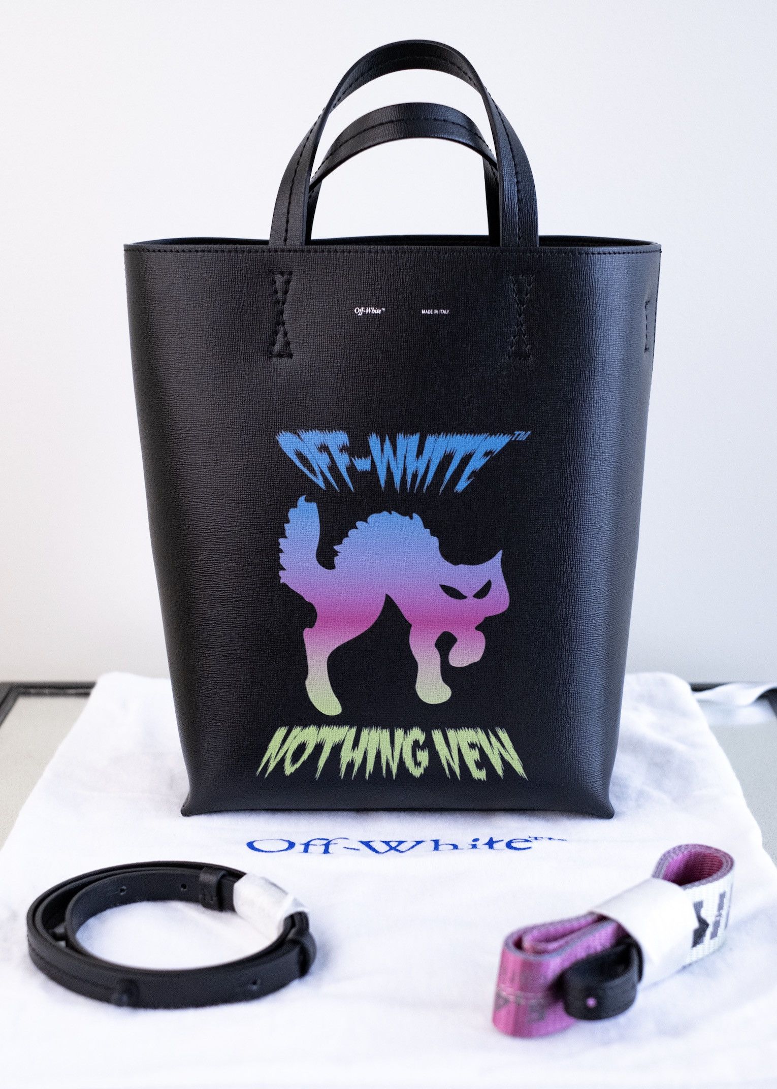最終値下げ【希少 未使用美品】Off-White ZIPTHE CHARM 牛革 Off-white Patent Leather Zip Tie Charm In Off White | ModeSens