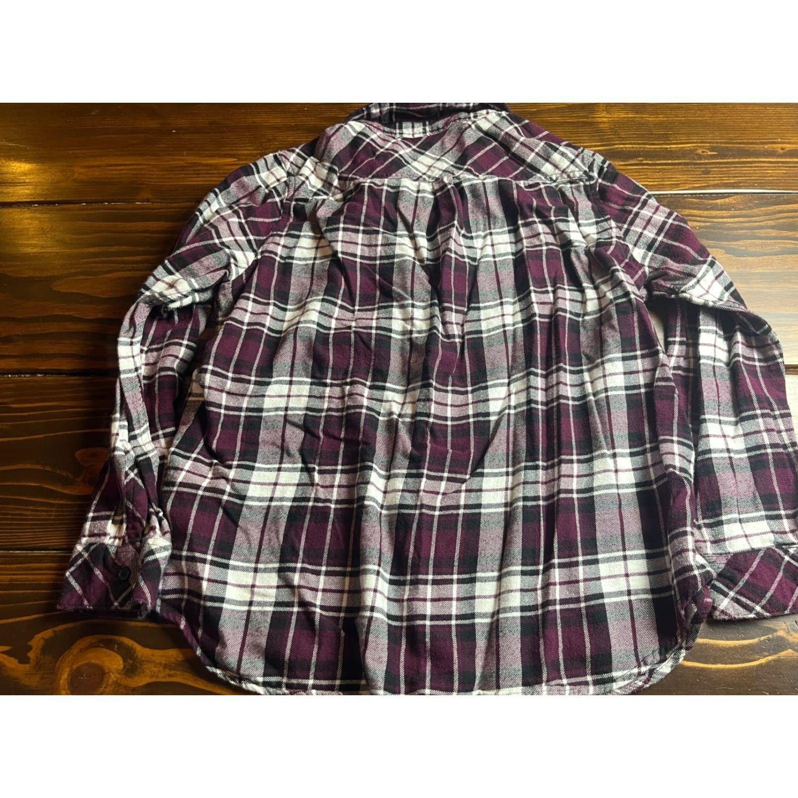 Vintage Well Worn Shirt Women's L Plaid Flannel Button-Up Maroon White Black Red Casual Modern 90s? Size L / US 10 / IT 46 - 2 Thumbnail