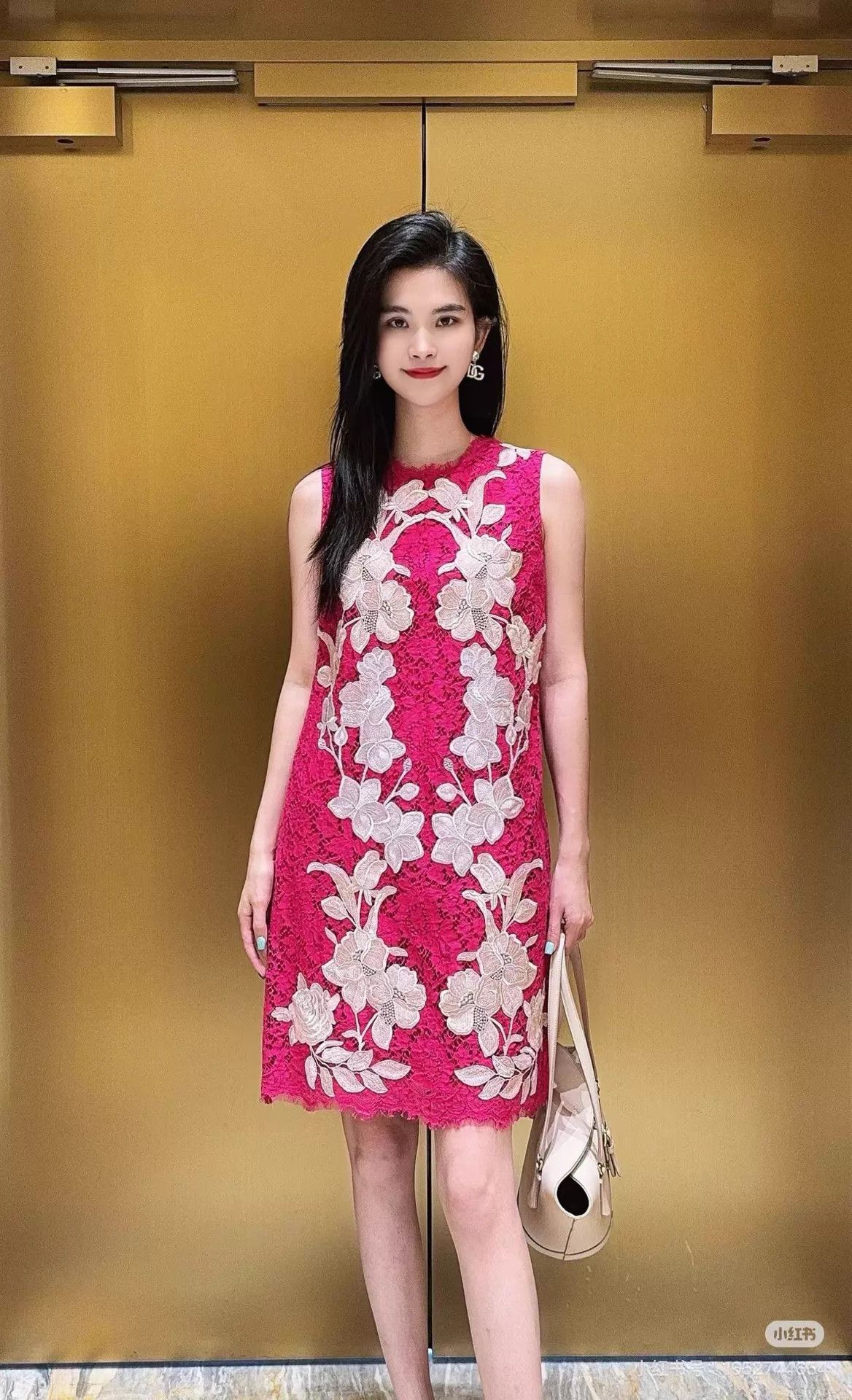 Dolce & Gabbana DG Pink Lace Embroidered Floral Sleeveless Dress 38 NWT Size XS / US 0-2 / IT 36-38 - 6 Thumbnail
