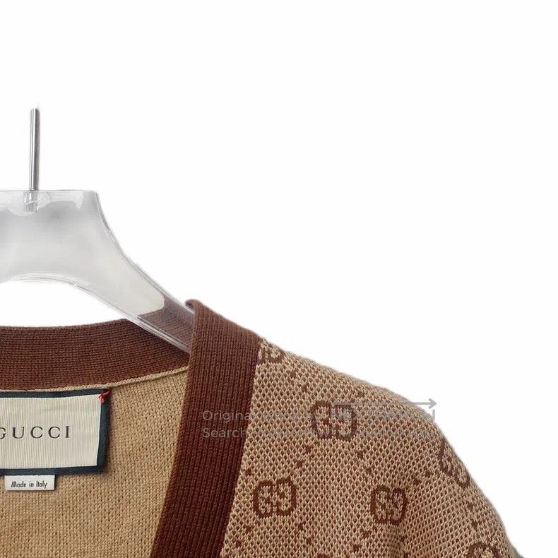 Gucci Gucci Colour-matched logo jacquard full-printed wool V-nec Size M / US 6-8 / IT 42-44 - 4 Thumbnail
