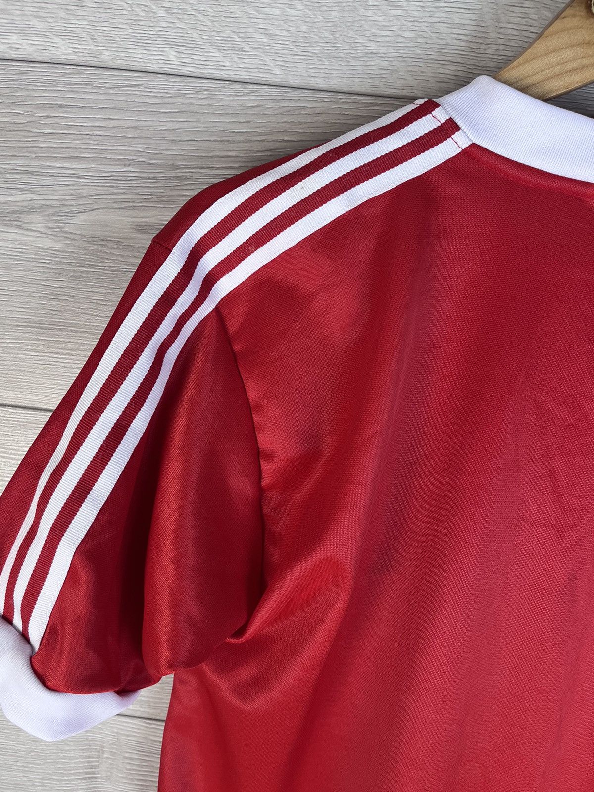Adidas WREXHAM 1980 HOME RARE VINTAGE JERSEY RETRO FOOTBALL SHIRT Size US M / EU 48-50 / 2 - 13 Thumbnail