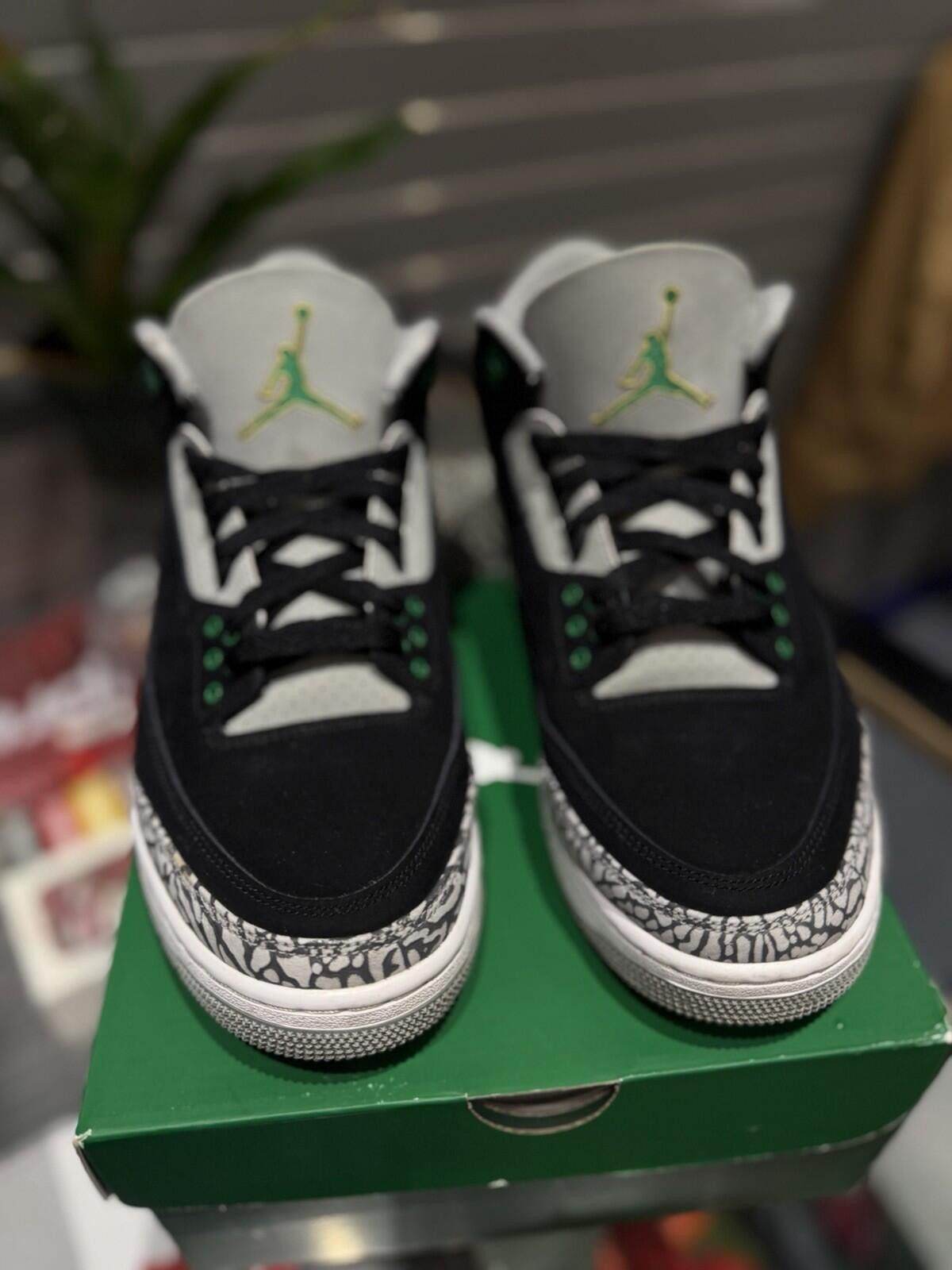 Jordan Brand Air Jordan 3 'Pine Green' Men's Size 10 Pre-owned Sneakers Size US 10 / EU 43 - 11 Thumbnail
