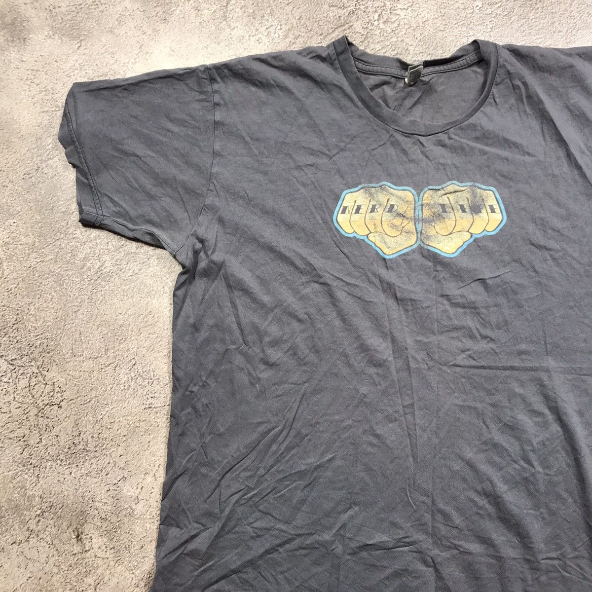 Vintage Vintage 90s Sun Faded Graphic Tee Funny Print Skate Baggy XL Size US XL / EU 56 / 4 - 2 Thumbnail
