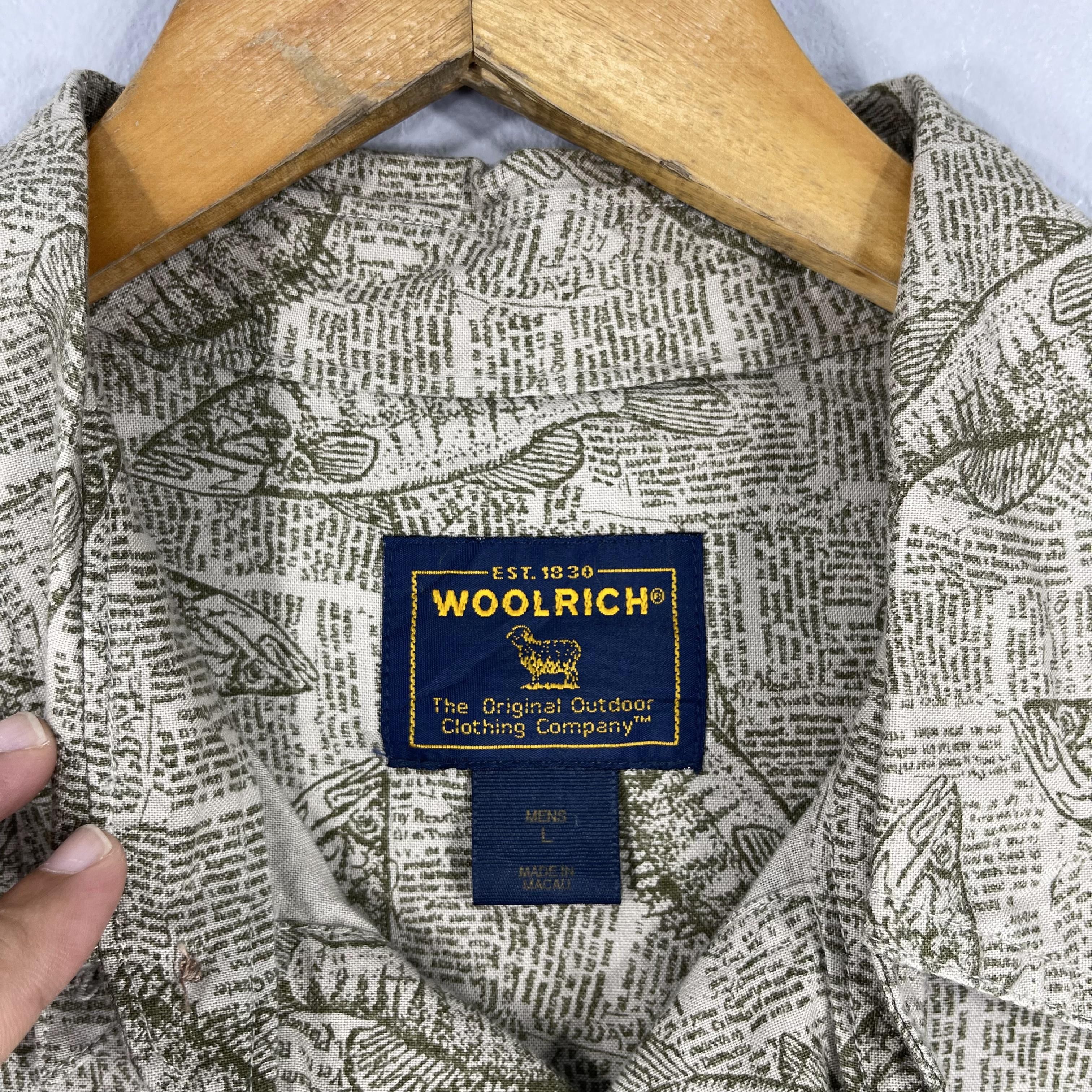 Japanese Brand Vintage WOOLRICH Abstract Freswater Bass Overprint Shirt Size US L / EU 52-54 / 3 - 5 Thumbnail