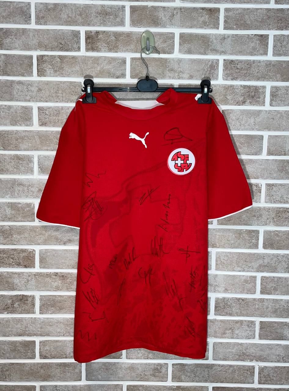 Puma Switzerland 2006/2007 PUMA Home Football Shirt Jersey signed Size US L / EU 52-54 / 3 - 1 Thumbnail