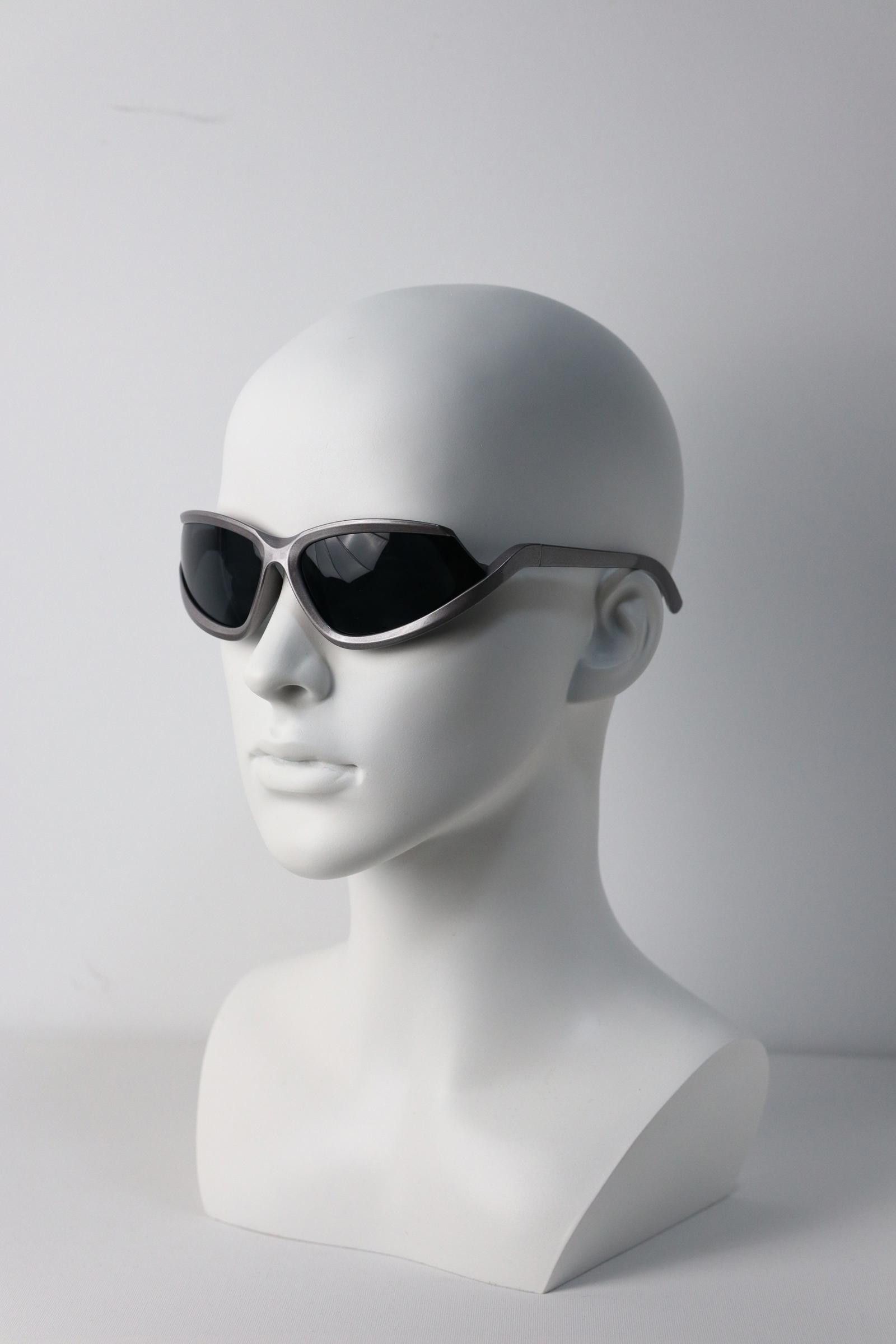 Japanese Brand Y2k Avant Garde Futuristic Gunmetal Gray Sunglasses OS Size ONE SIZE - 4 Thumbnail
