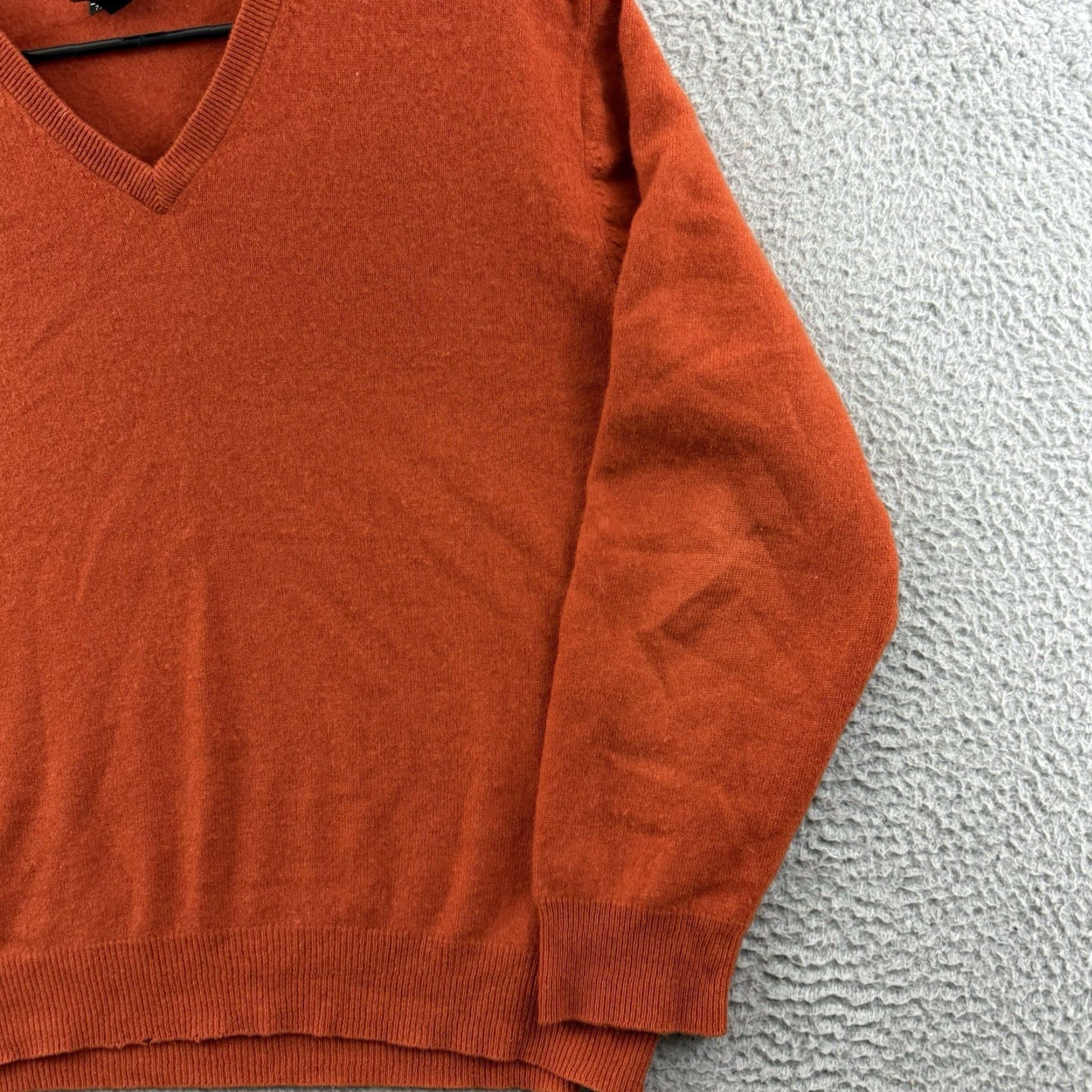 Vintage Jos A Bank Sweater Mens Large Orange Knit 100% Cashmere V Neck Pullover Preppy Size US L / EU 52-54 / 3 - 5 Thumbnail