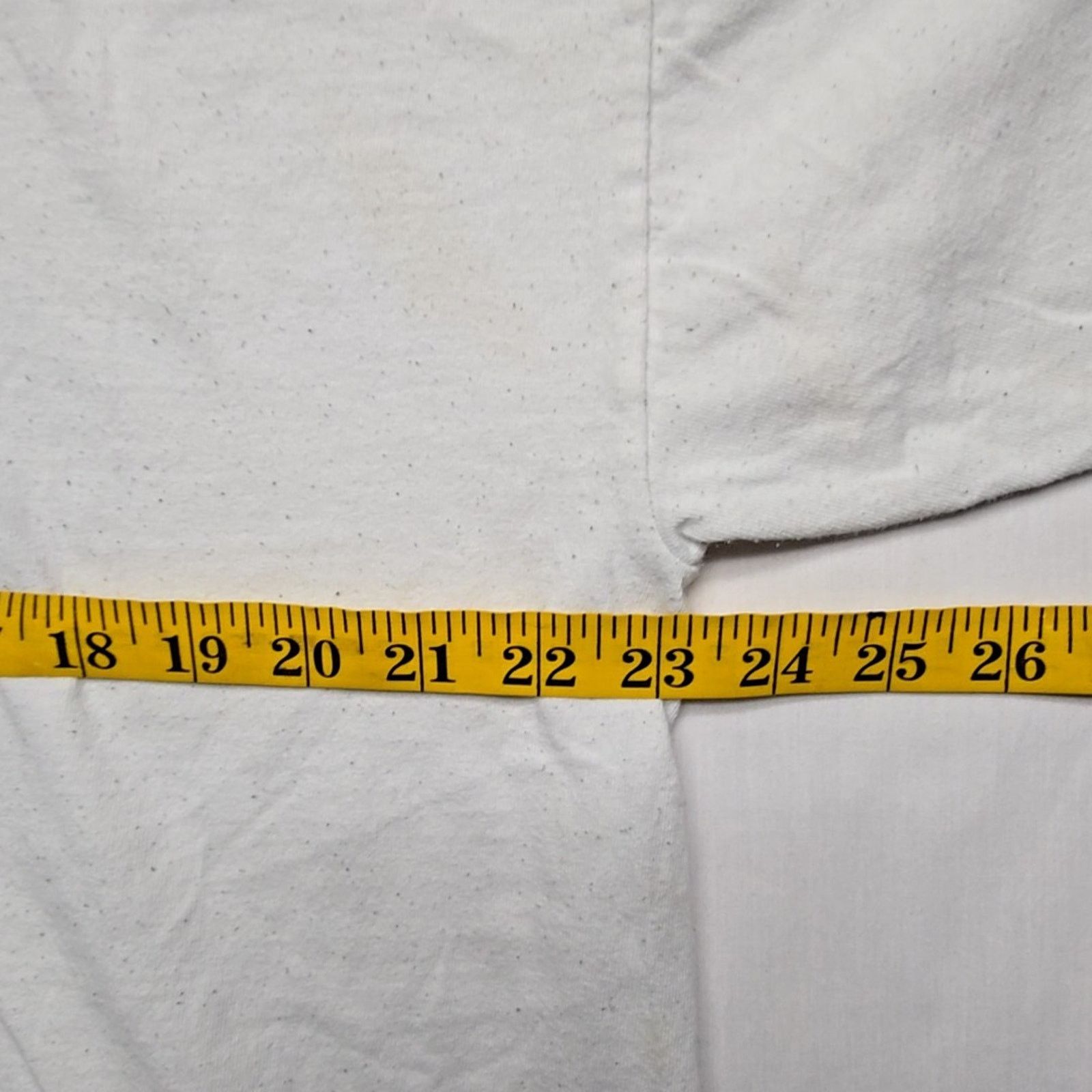Gildan Vintage Riviera Hotel Casino Las Vegas Gildan XL White Tee Size US XL / EU 56 / 4 - 13 Thumbnail