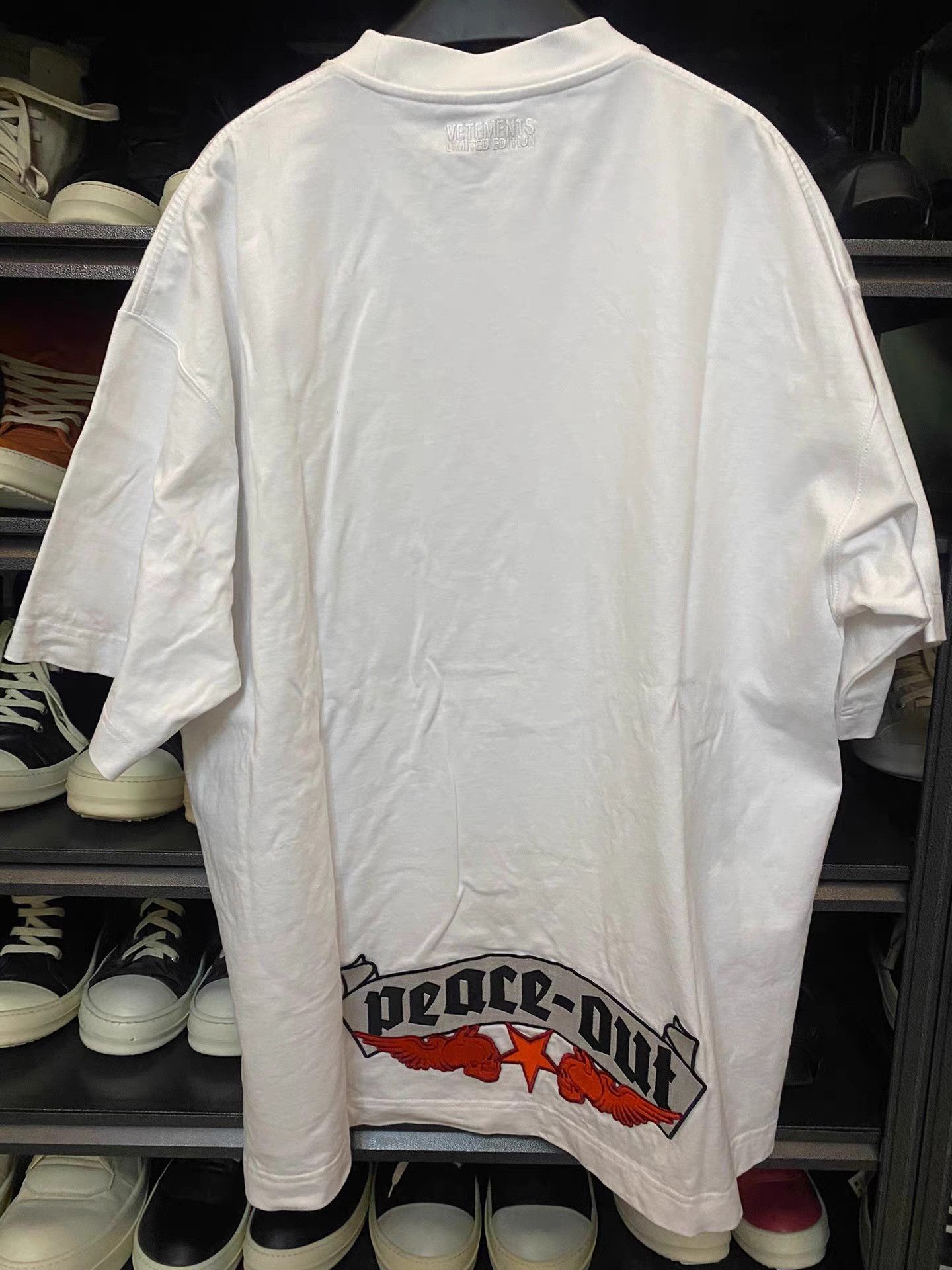 Vetements Vetements Embroidered T-shirt Size US M / EU 48-50 / 2 - 2 Thumbnail