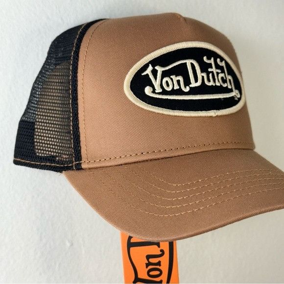 Designer × Von Dutch NWT VON DUTCH TAUPE, OFF-WHITE & BLACK TRUCKER HAT Size ONE SIZE - 3 Thumbnail