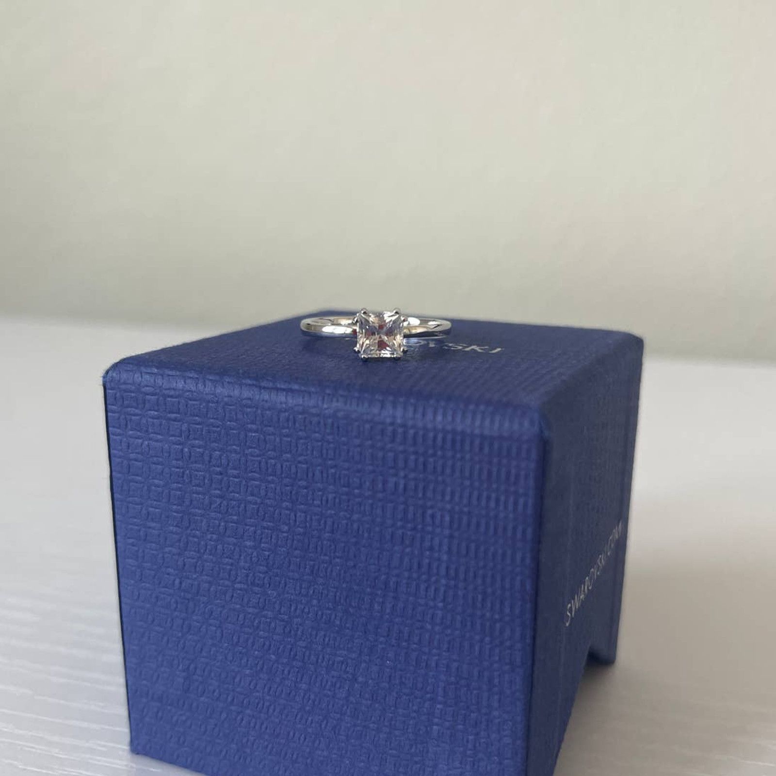 Swarovski Swarovski Attract ring Square Rhodium plated size 9 / EUR 60 Size ONE SIZE - 2 Thumbnail