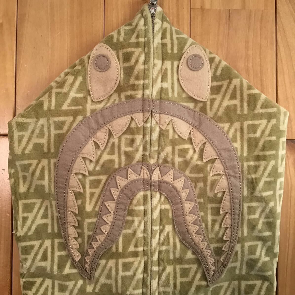 Bape BAPE Logo Monogram Velour Shark Full Zip Hoodie APE Size US M / EU 48-50 / 2 - 3 Thumbnail