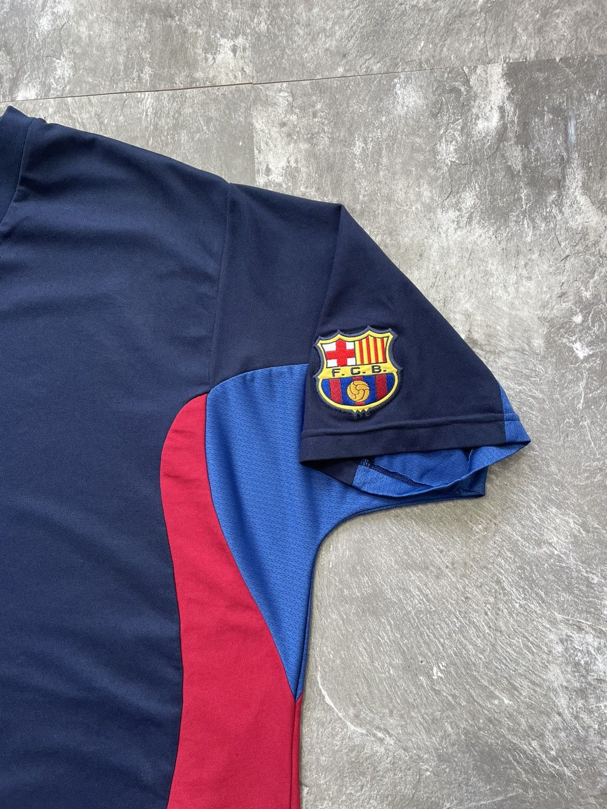 Nike NIKE FC BARCELONA 2000 SIZE XL JERSEY SHIRT football soccer Size US XL / EU 56 / 4 - 2 Thumbnail