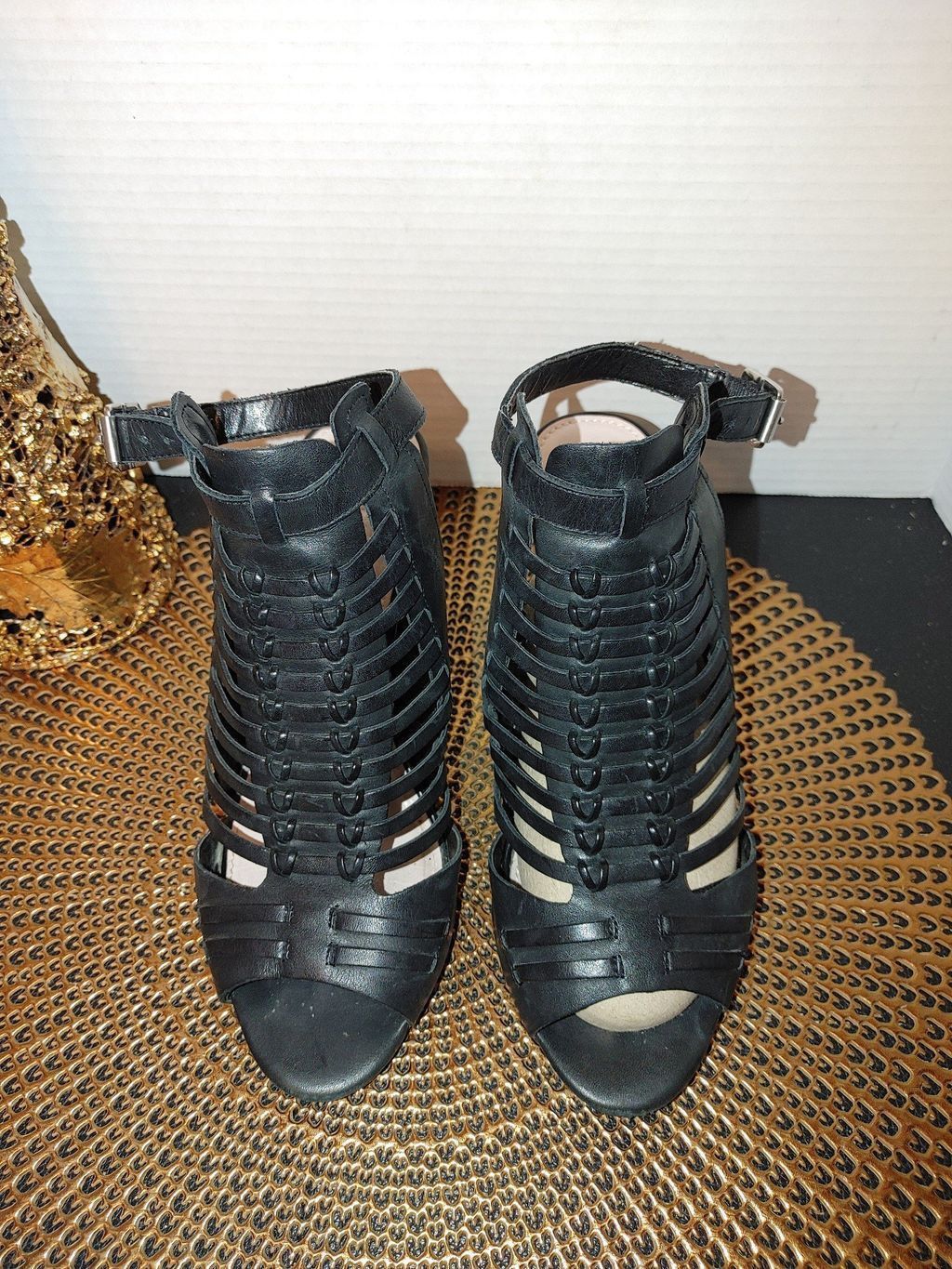 Vince Camuto Vince Camuto Leather Heels Size 8.5 Size US 8.5 / IT 38.5 - 1 Thumbnail