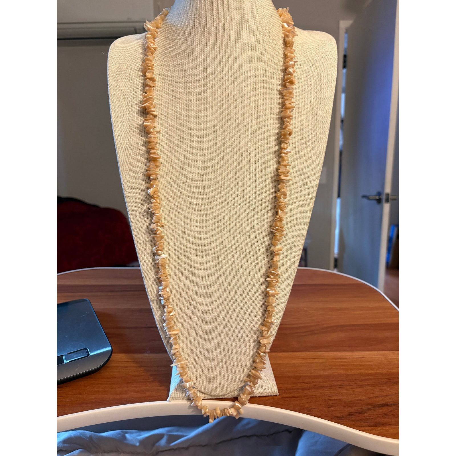 Other Vintage 40" Mother of Pearl Chip Necklace Single Strand Size ONE SIZE - 2 Thumbnail