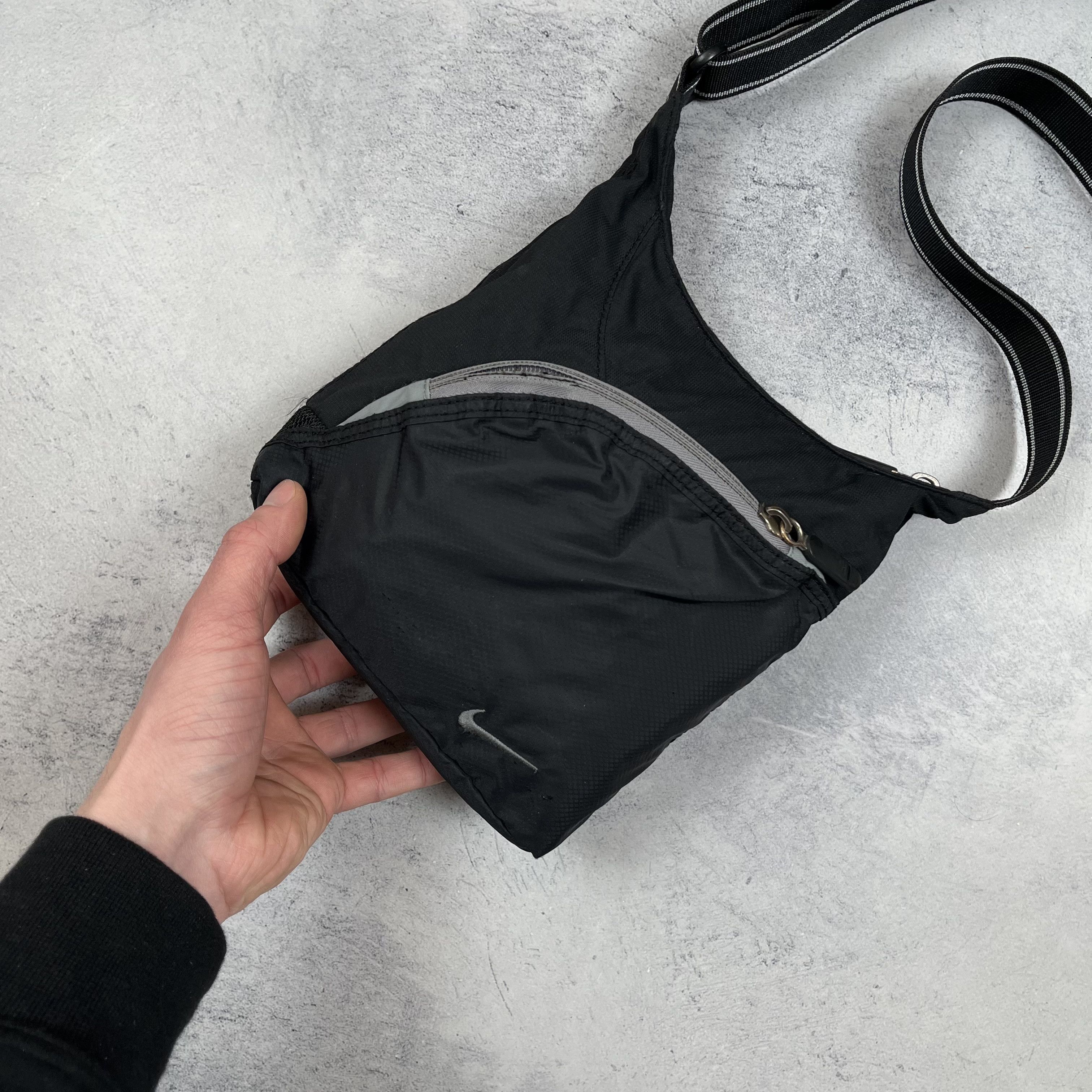 Nike Vintage Nike Y2K Swoosh Nylon Shoulder Bag 2000’s Size ONE SIZE - 3 Thumbnail