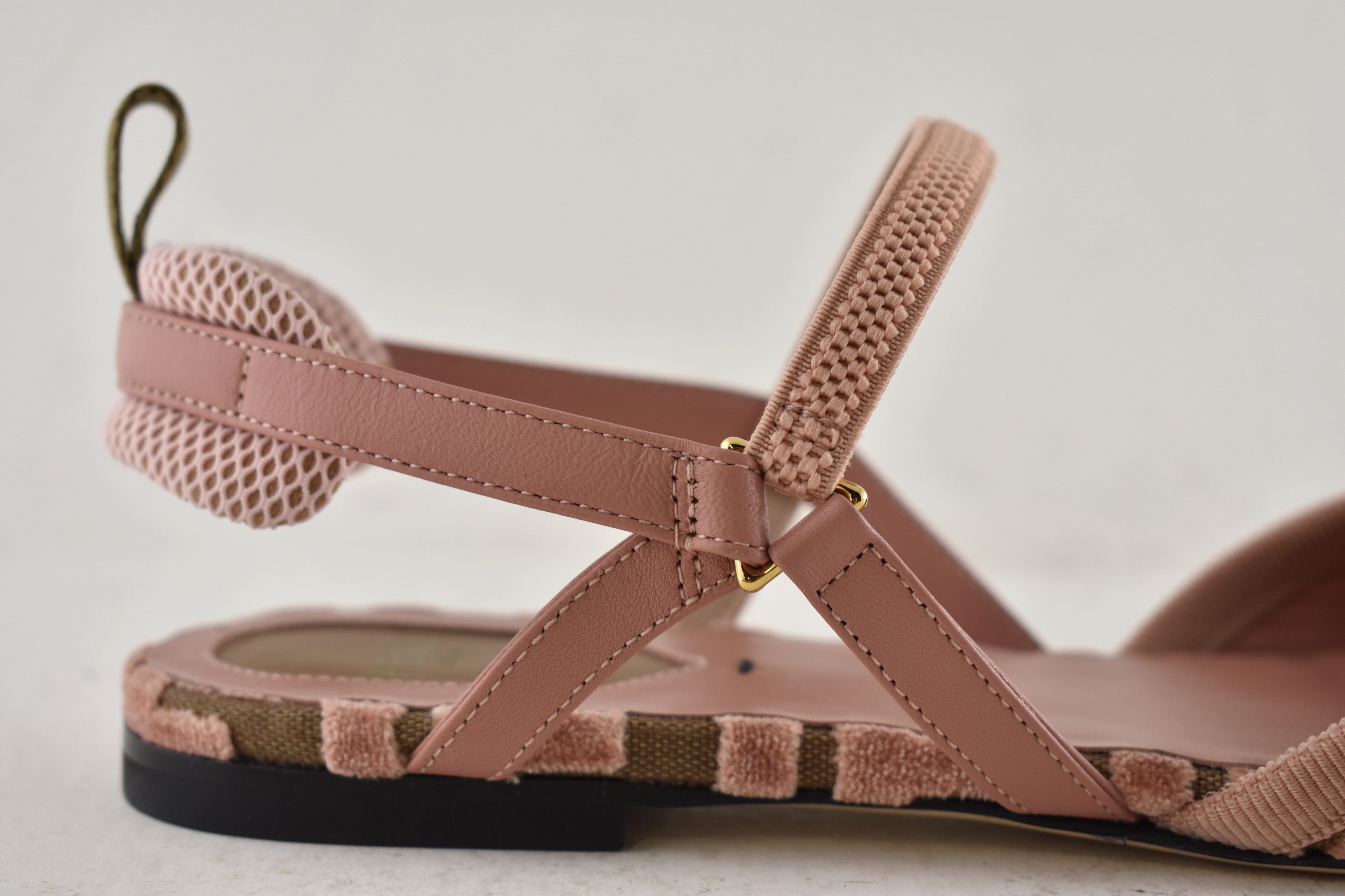 Fendi Fendi Colibri Lite Beige Velvet FF Logo Slingback Flat 37.5 Size US 7.5 / IT 37.5 - 7 Thumbnail