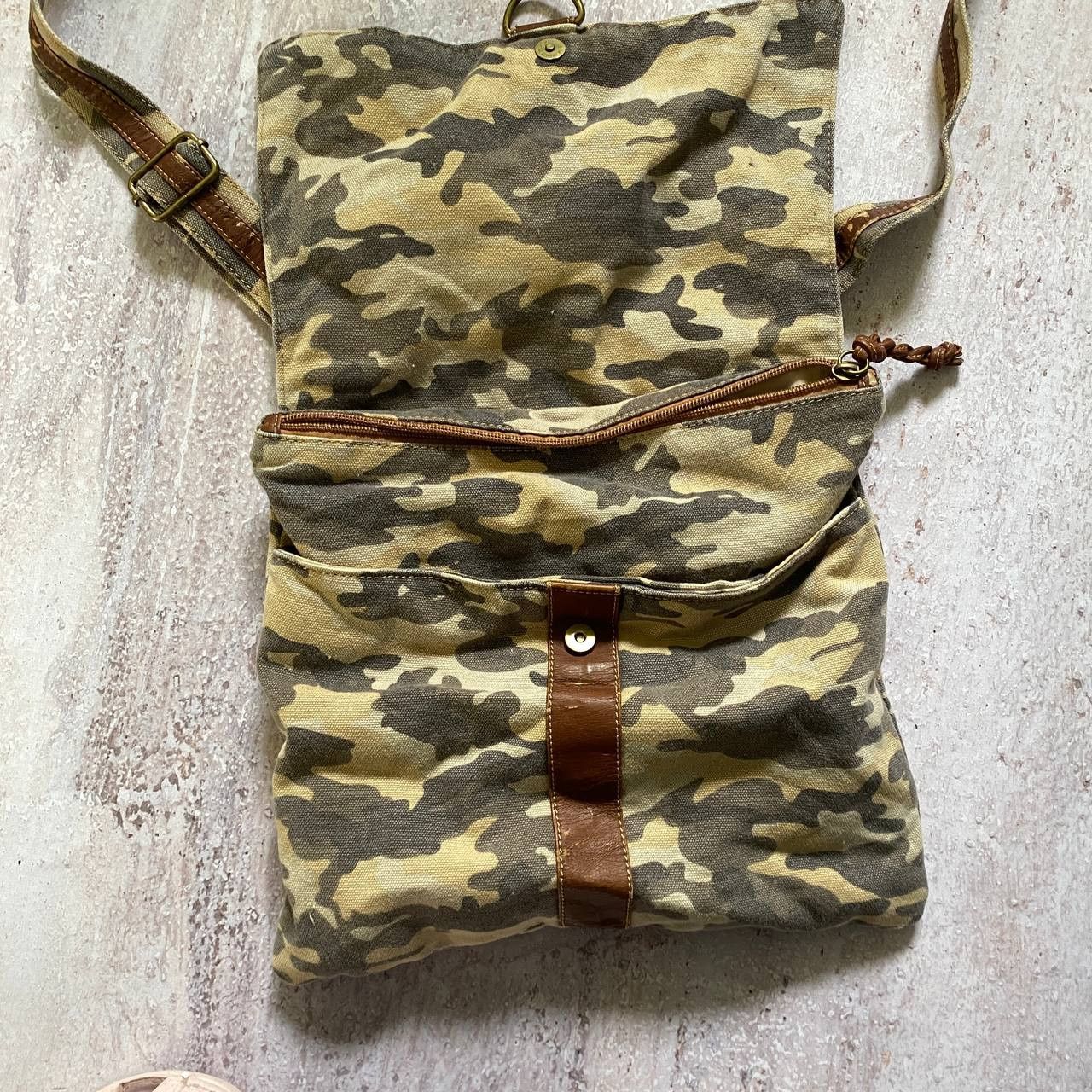 Japanese Brand VINTAGE Y2K DAVID JONES CAMO JAPANESE MILITARY CROSSBODY BAG Size ONE SIZE - 3 Thumbnail
