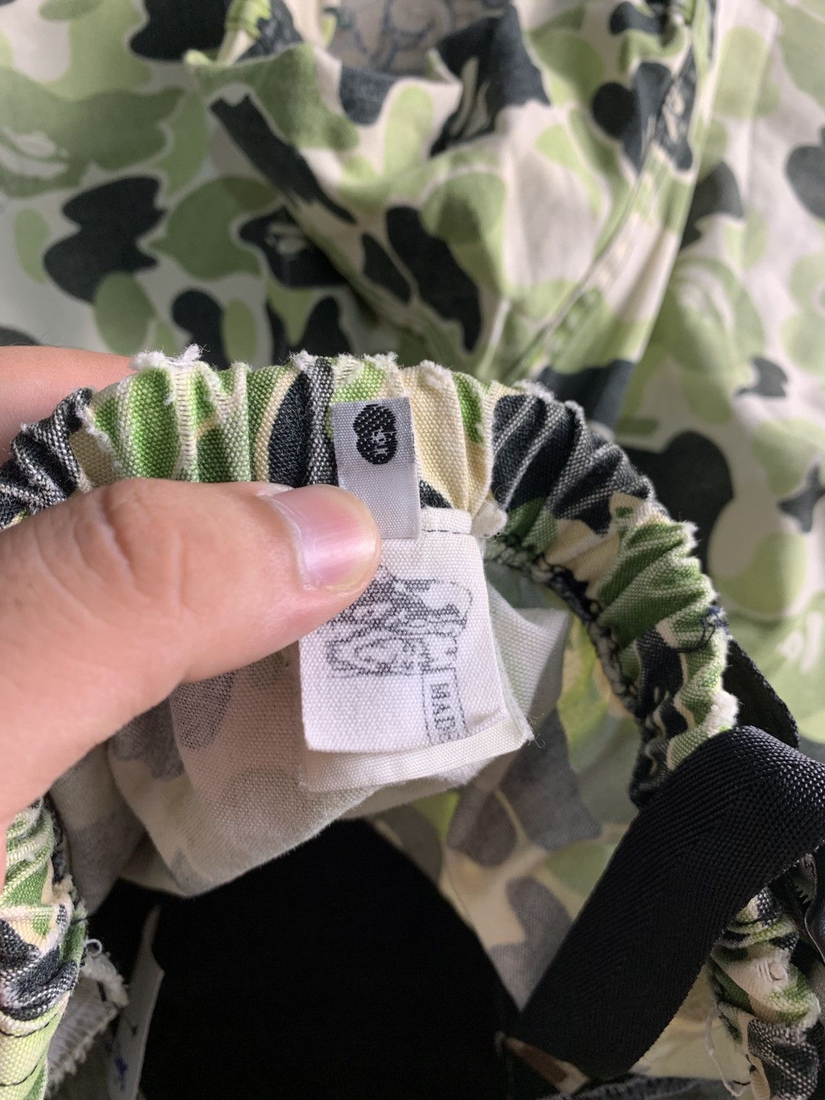Japanese Brand A Bathing Ape Camo cargo short pant Size US 35 - 4 Thumbnail