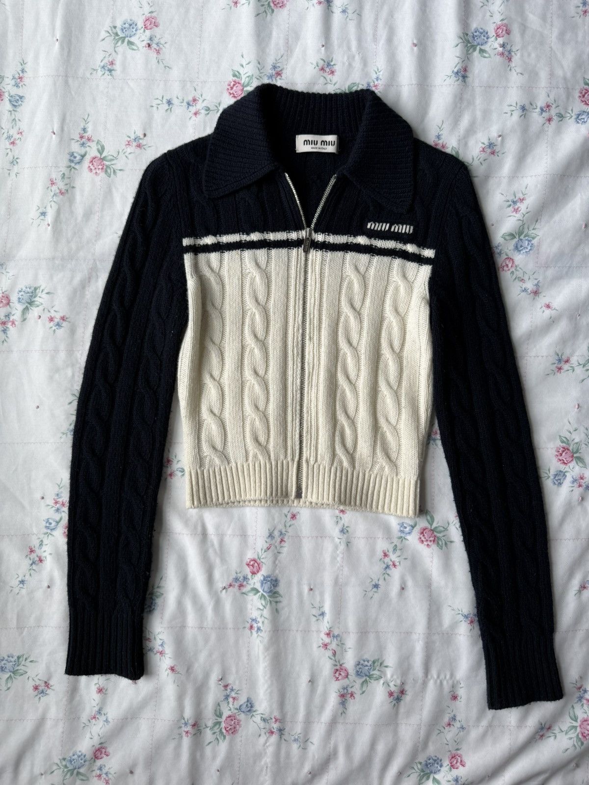Miu Miu miu miu logo zip up cardigan sweater Size XS / US 0-2 / IT 36-38 - 2 Thumbnail