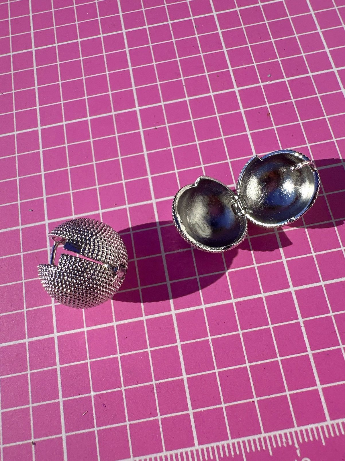 Nine West Nine West silver tone two sides clip on ball shape earrings Size ONE SIZE - 4 Thumbnail