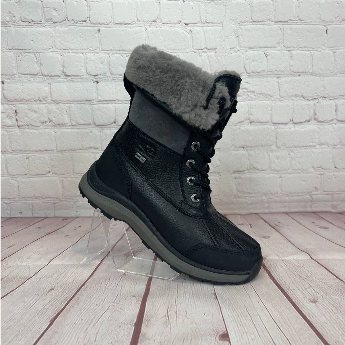 image of UGG Adirondack Iii Waterproof Snow Winter Boots Women’S 6 in Black, Women's