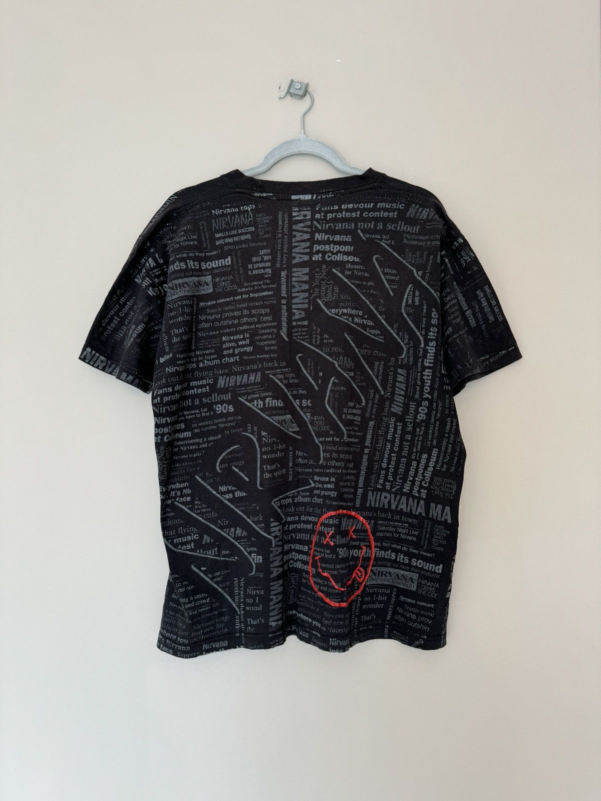 Nirvana Nirvana Kurt Cobain over print 90s 80 t shirt vintage Size US L / EU 52-54 / 3 - 4 Thumbnail
