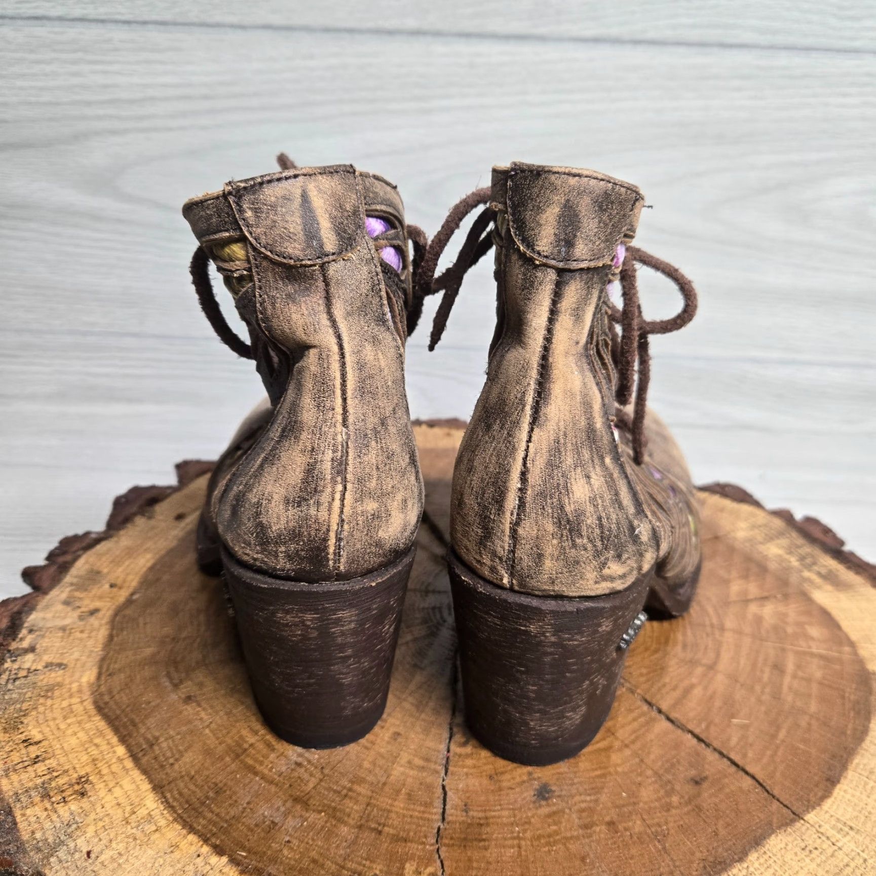 Vintage VINTAGE Miss Macie Leather Southwest Booties Women's Size 8 Brown Cowgirl Ankle Boots Southwestern Theme Block Heel Size US 8 / IT 38 - 4 Thumbnail