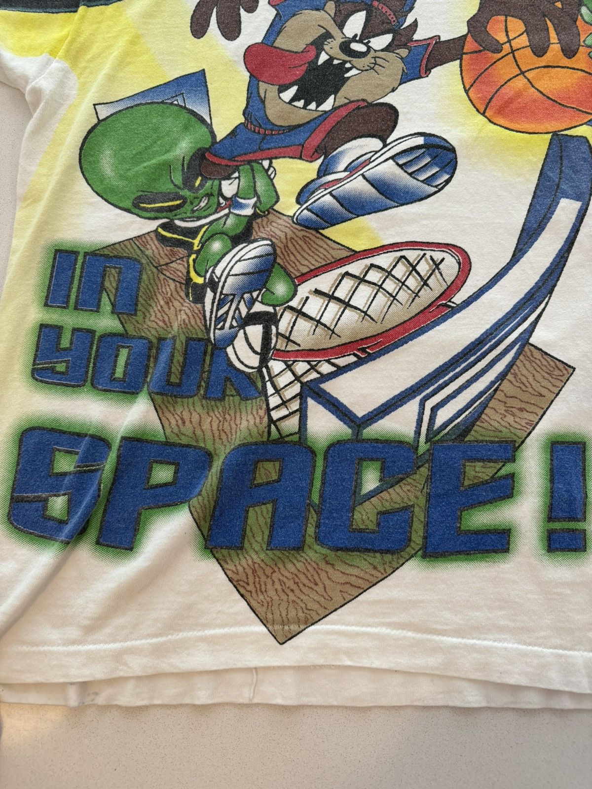 Disney × Vintage Vintage AOP Taz Looney Tunes In Your Space Size US M / EU 48-50 / 2 - 4 Thumbnail