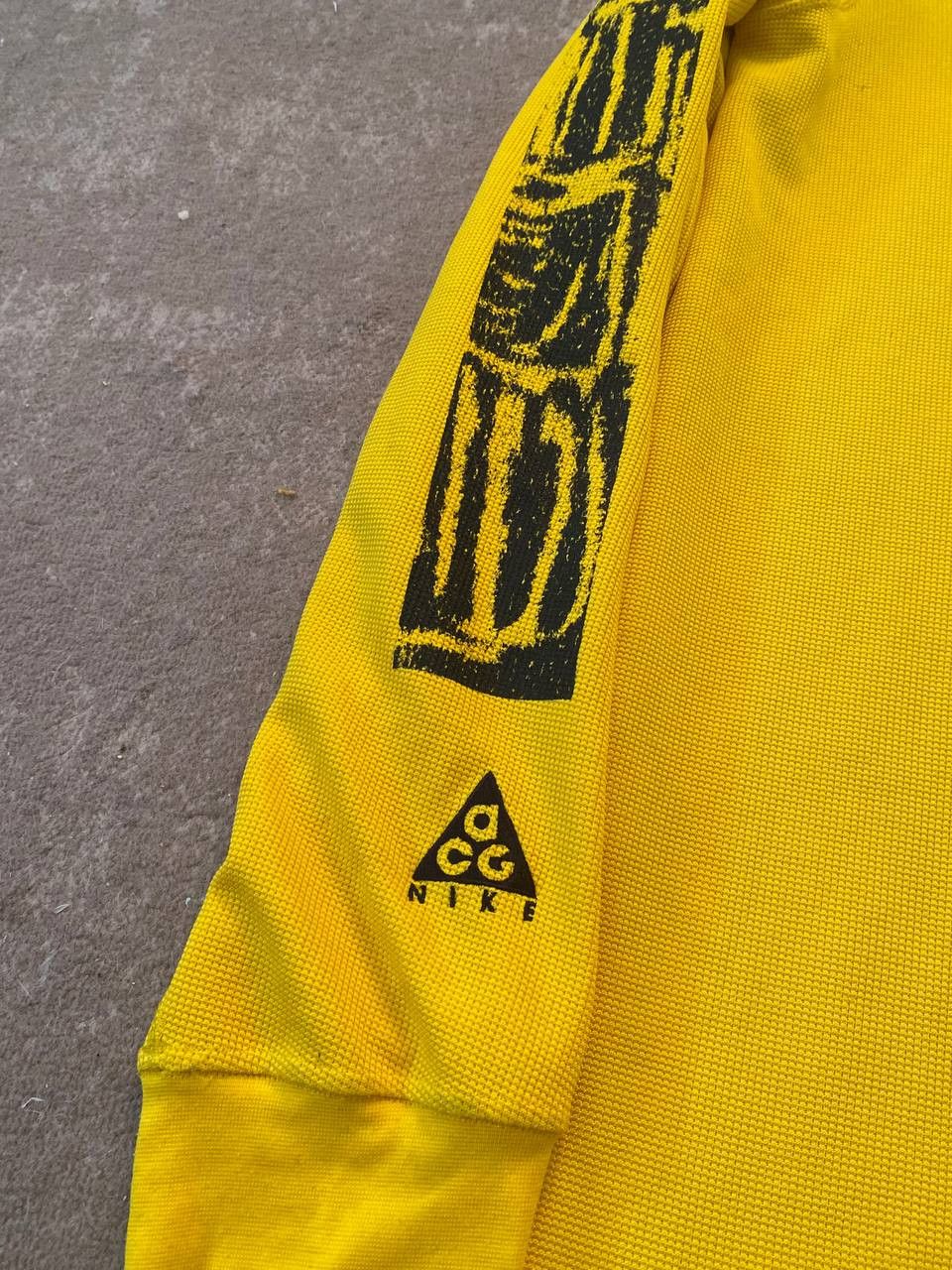 Nike ACG Nike ACG Thermal Waffle Longsleeve Yellow Outdoor Streetwear Size US L / EU 52-54 / 3 - 3 Thumbnail