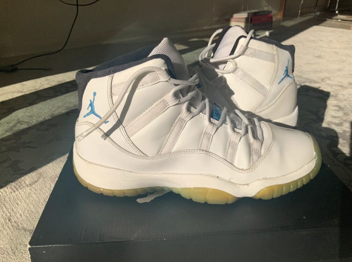Jordan Brand Jordan 11 Legend Blue Size US 7 / EU 40 - 5 Thumbnail