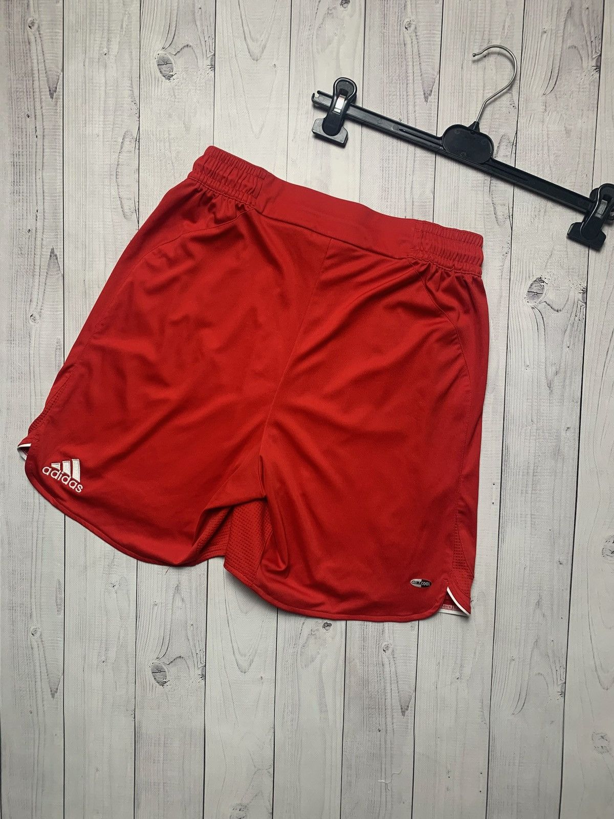 Adidas × Vintage Vintage adidas Liverpool soccer shorts size L/Xl Size US 36 / EU 52 - 2 Thumbnail