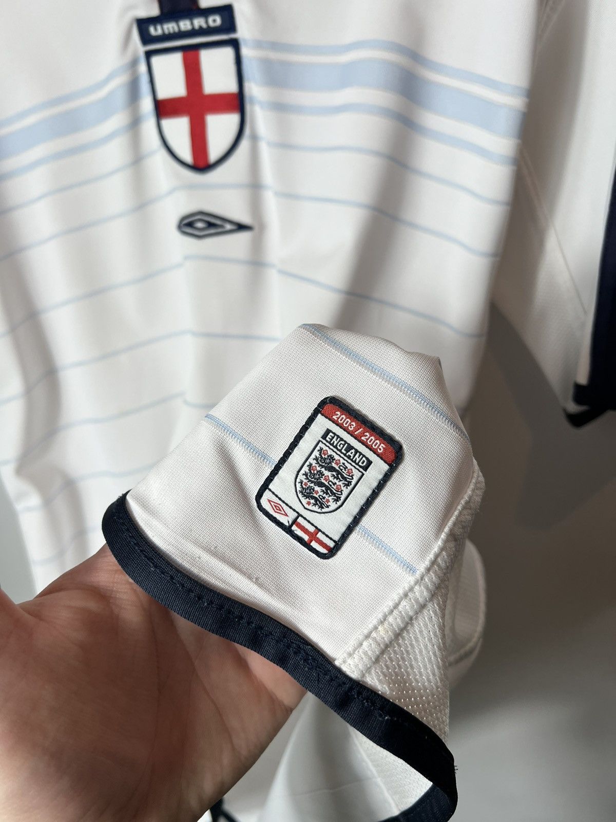 Umbro ENGLAND 2003 2004 REVERSIBLE FOOTBALL SOCCER JERSEY UMBRO Size US L / EU 52-54 / 3 - 4 Thumbnail