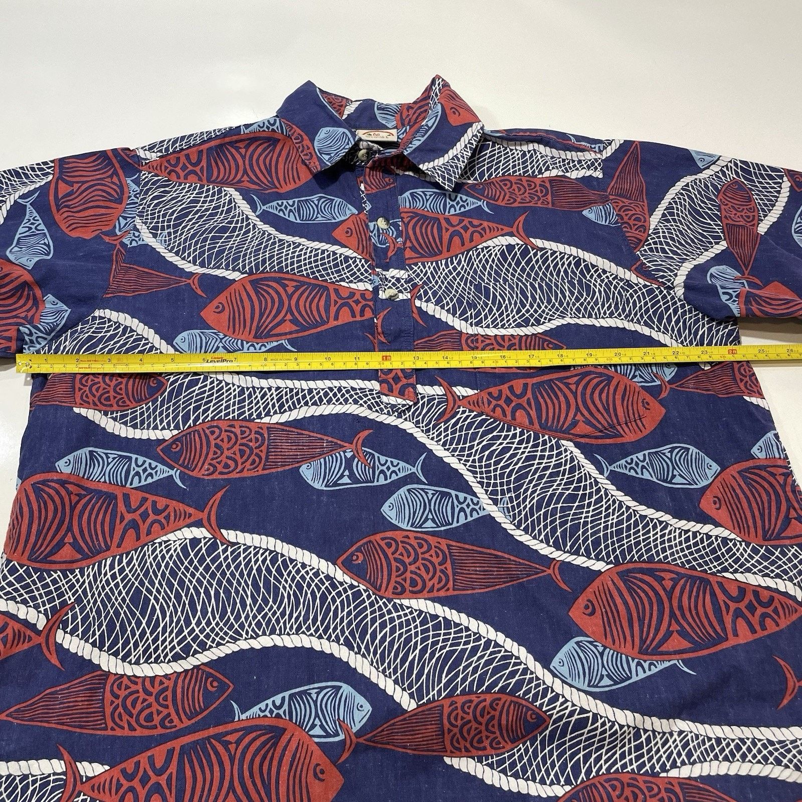 ALOHAS Go Barefoot Hawaiian Shirt Men’s Lg Blue Fish Reverse Print Size US L / EU 52-54 / 3 - 5 Thumbnail