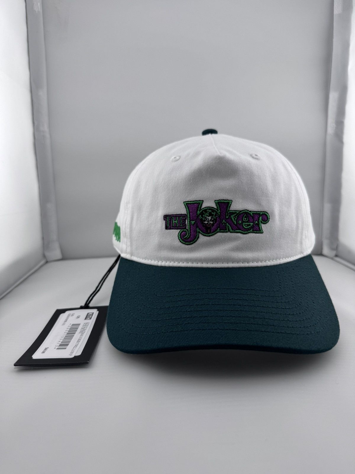 Kith FW24 Kith Batman Joker Twill Low Pinch Crown Snapback Cap Size ONE SIZE - 1 Thumbnail