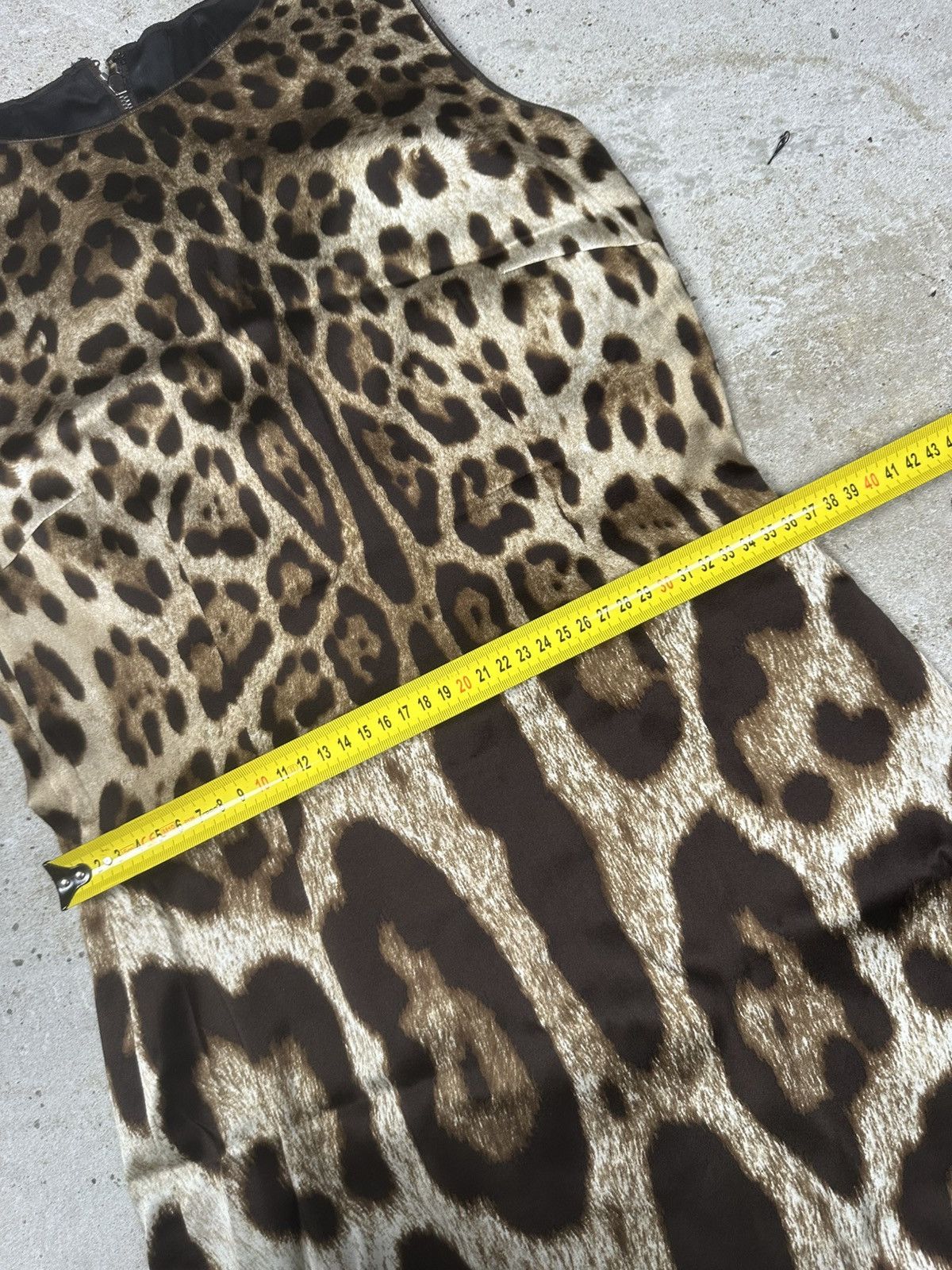 Dolce & Gabbana Dolce & Gabbana Silk Midi Leopard Print Dress Size M / US 6-8 / IT 42-44 - 17 Thumbnail