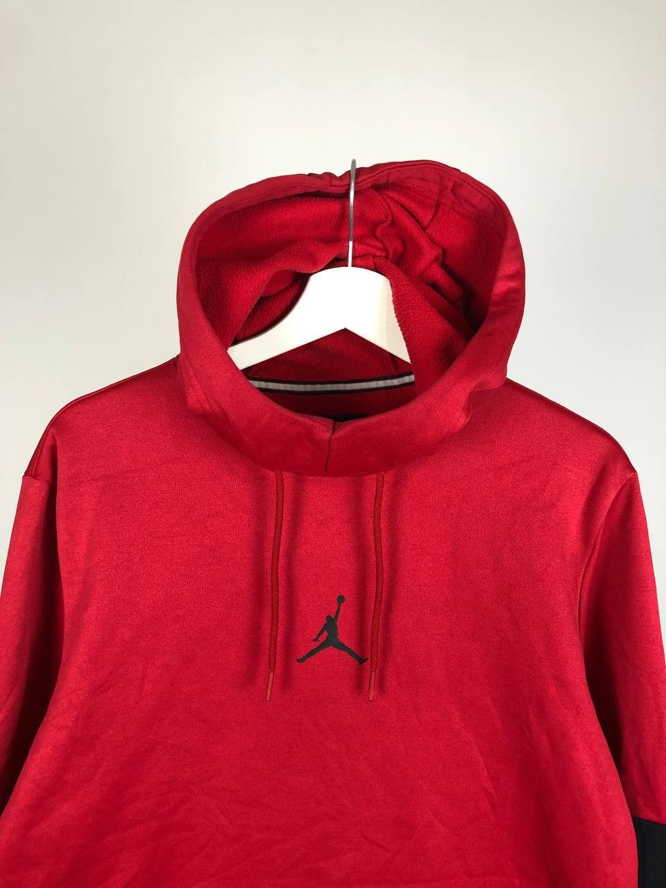 Jordan Brand Jordan Air Hoodie Center Logo Red size M Size US M / EU 48-50 / 2 - 2 Thumbnail