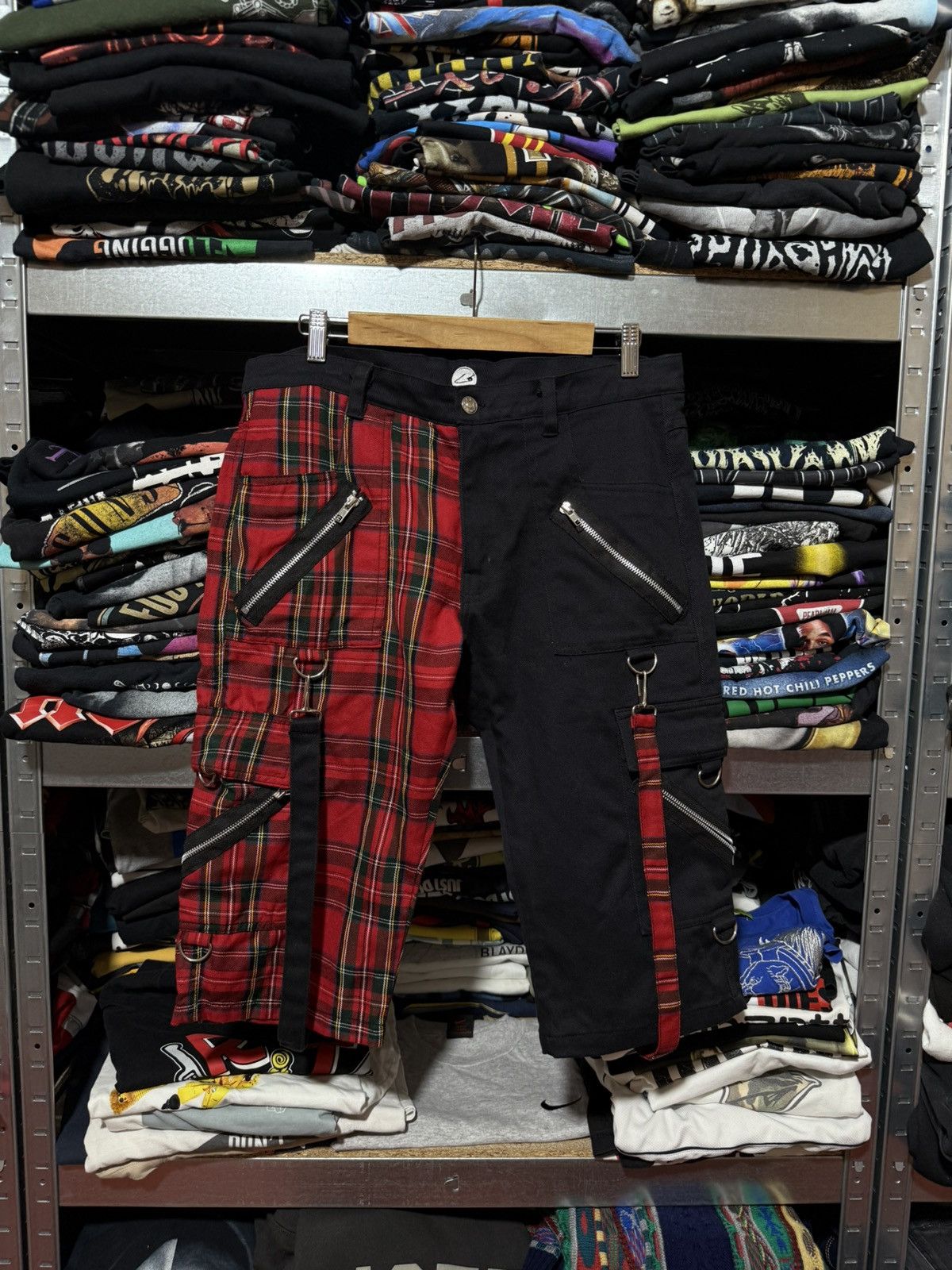 Japanese Brand Rare Japanese Brand Patchwork Punk Rock Emo Shorts Y2K Hype Size US 34 / EU 50 - 1 Thumbnail