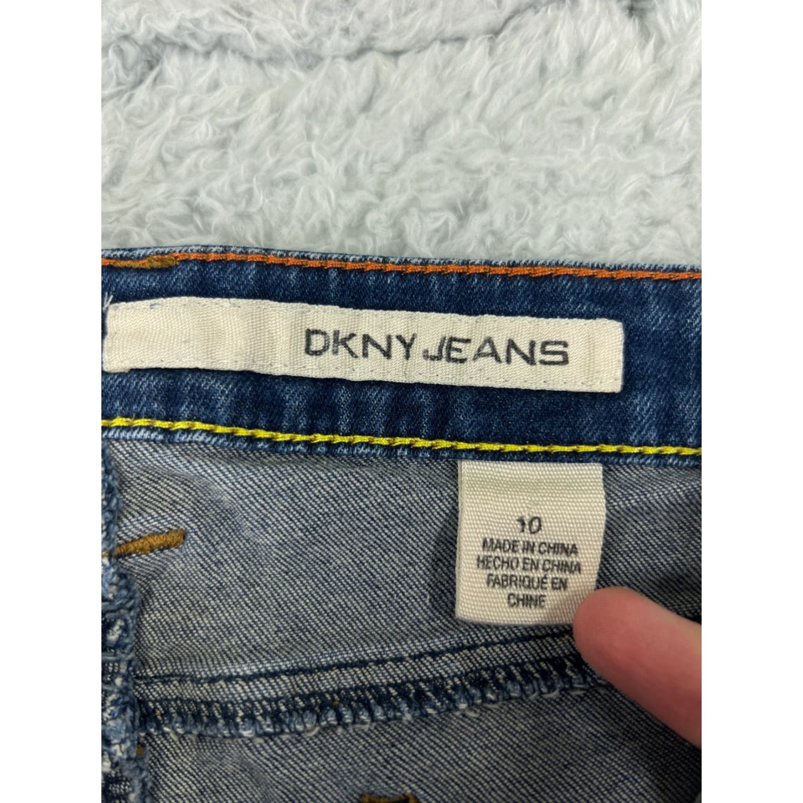 DKNY DKNY Jeans Womens 10 Blue Denim Bootscut Embroidered Cotton Blend Stretch Flat Front 5-Pocket Design Regular Inseam 30 in Blue Size 32" / US 10 / IT 46 - 4 Thumbnail