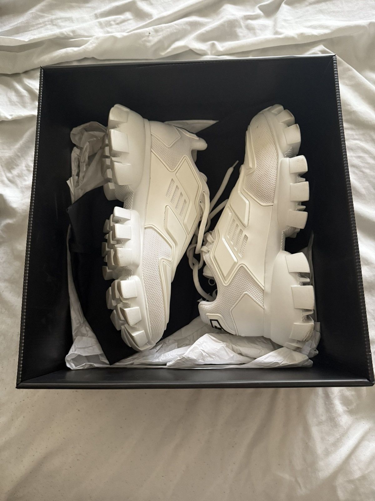 prada スニーカーCLOUDBUST ホワイト　サイズ37 お値下げ中 Prada Prada Cloudbust Thunder sneakers | REVERSIBLE