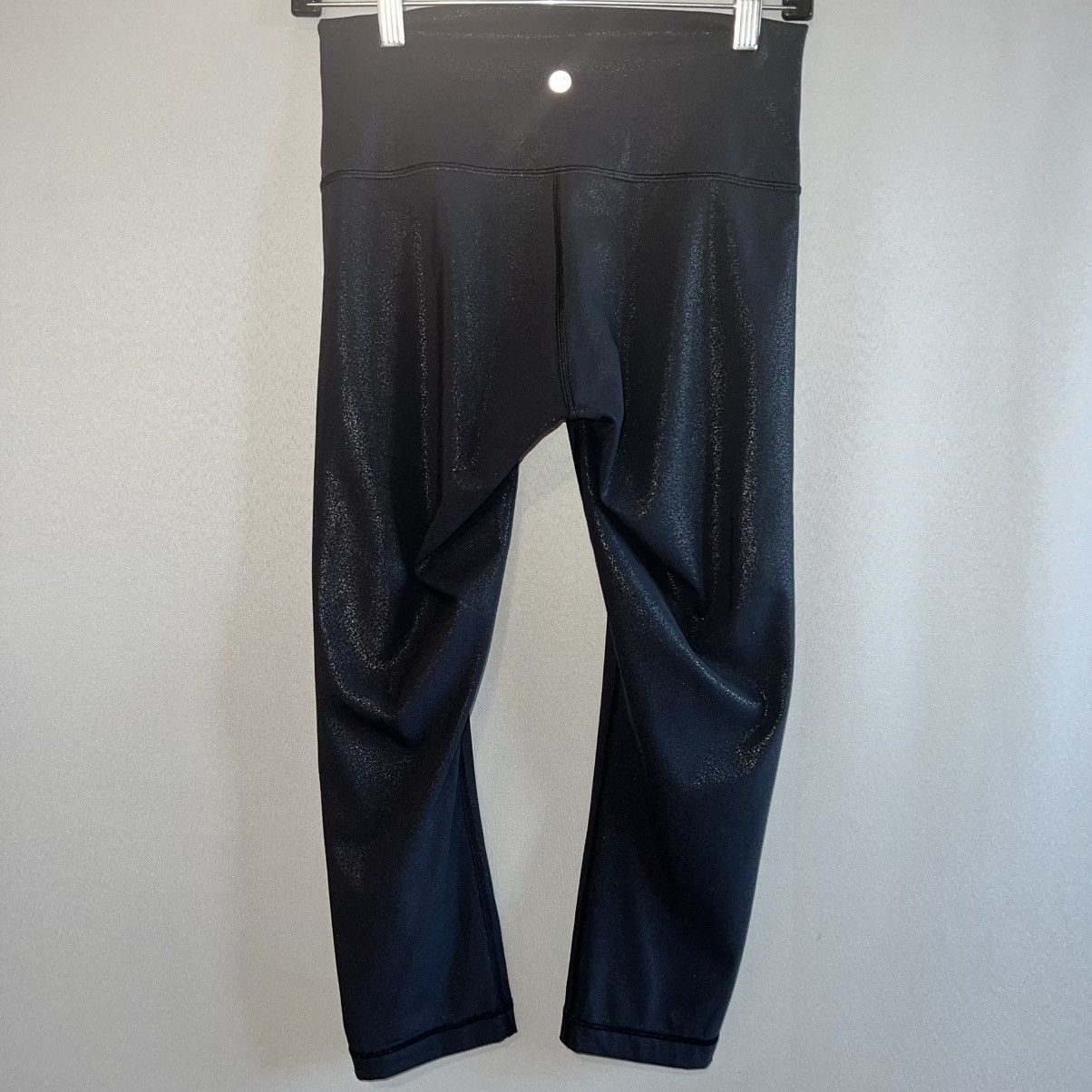 Lululemon Lululemon Black high-rise leggings with shimmer finish Size 28" / US 6 / IT 42 - 2 Thumbnail