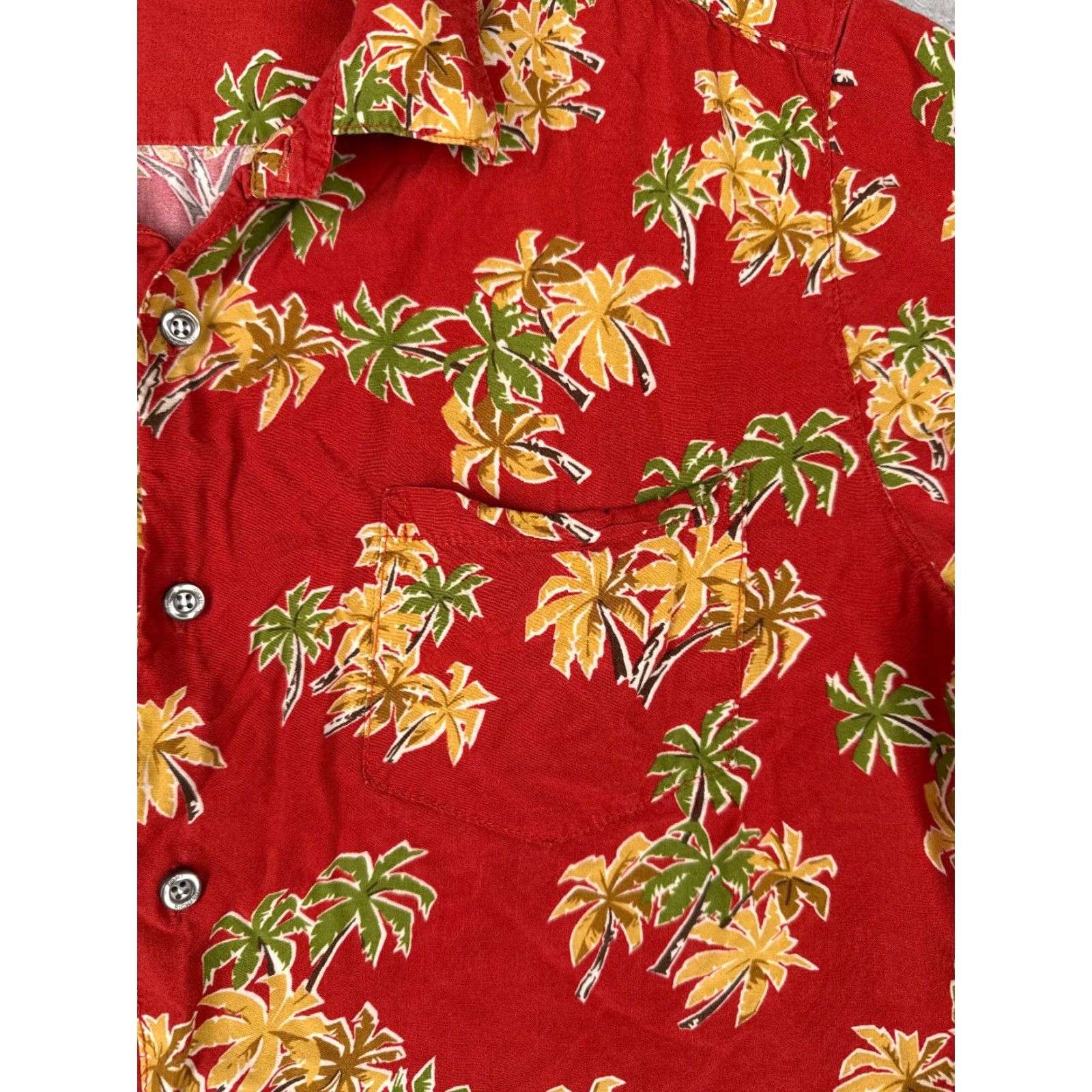 Tori Richard Tori Richard Shirt Men Large Red Floral Silk Blend Hawaiian Button-Up Short Sleeve Resort Luau Aloha 40 in Chest Mens Size US L / EU 52-54 / 3 - 6 Thumbnail