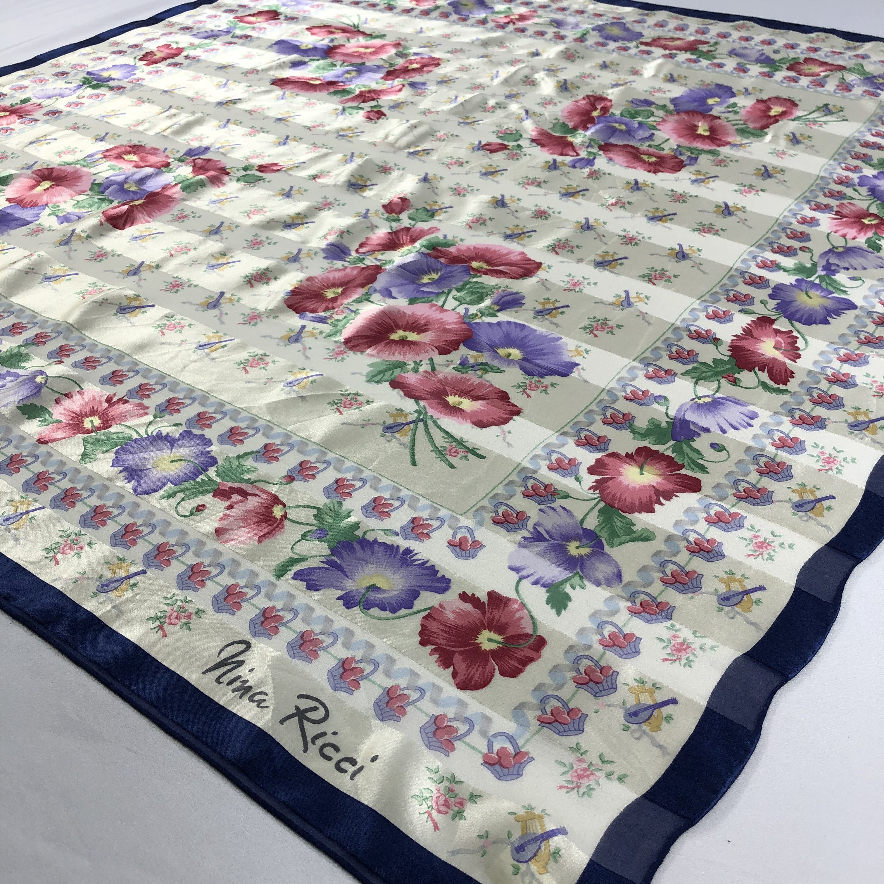 Nina Ricci × Vintage Vintage Nina Ricci Silk Scarf Size ONE SIZE - 3 Thumbnail