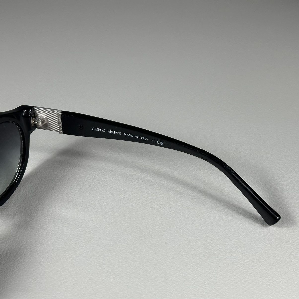 Giorgio Armani Giorgio Armani Vintage AR 8036-H Oval Shape Black Sunglasses Size ONE SIZE - 5 Thumbnail