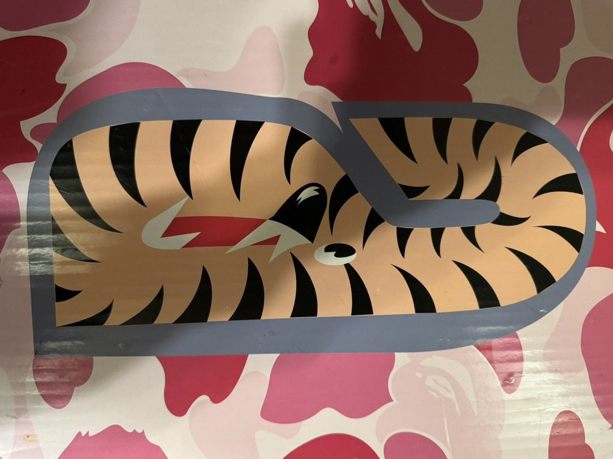 Bape × Medicom Toy Bape x Bearbrick x Medicom Pink shark camo 1000% Size ONE SIZE - 7 Thumbnail