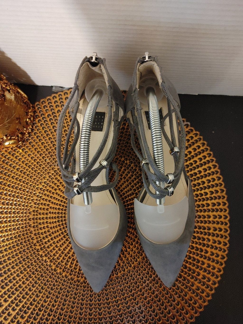 White House Black Market White House Black Market Suede Heels Size 10M Size US 10 / IT 40 - 3 Thumbnail