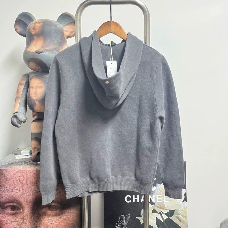 Givenchy Givenchy Embroidered Logo Hoodie 2506-Nextarrow Size US M / EU 48-50 / 2 - 2 Thumbnail